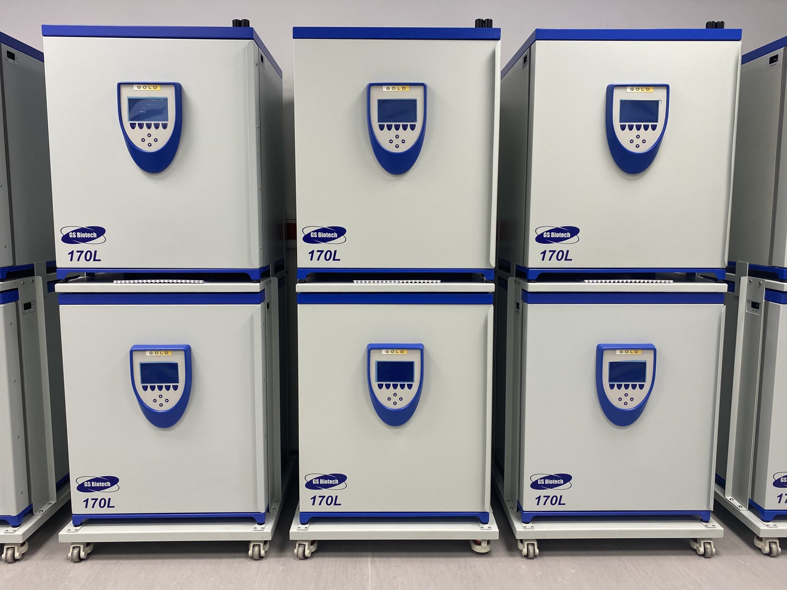 5 double stacked units in new lab